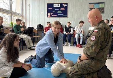 📢 Klasa 5c spotkała się z żołnierzem! 🇵🇱